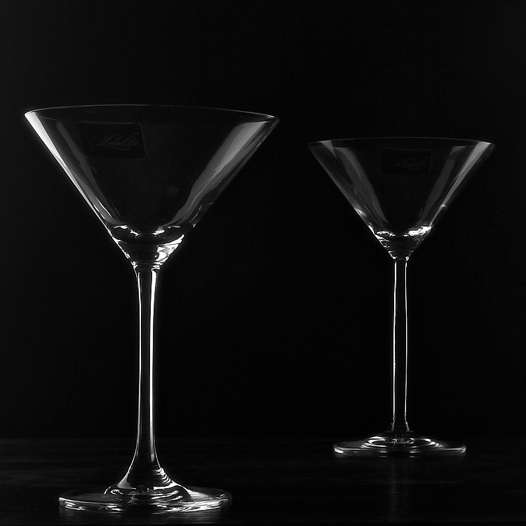 Crystal glass cocktail glasses, margarita wine glasses, sparkling wine glasses, Etrita Martini wine glasses details Picture