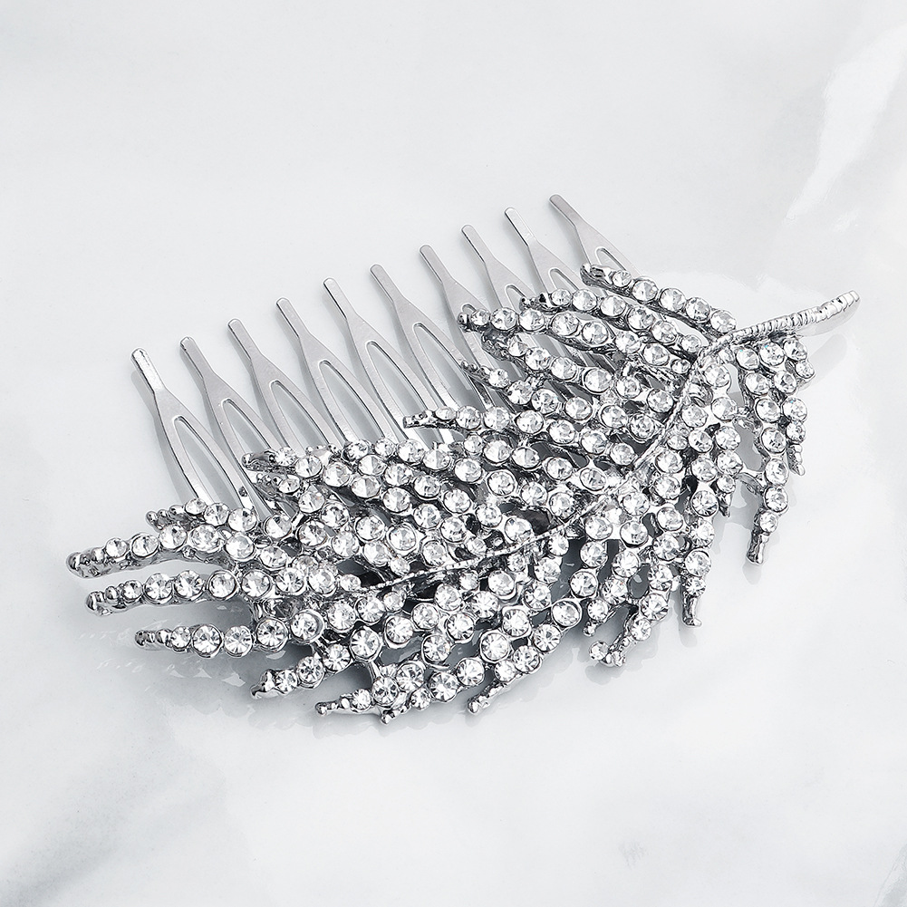European and American classic bride's hair comb, leaf and branch hair comb, creative alloy headwear, wedding dress and evening gown, hair updo Application Scenario