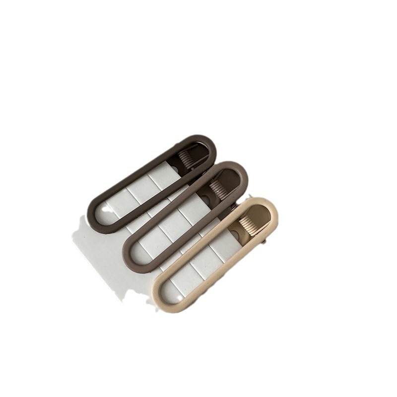 The popular duckbill hairpin for women, simple Morandi coffee color series, ins high-end style hair clip, side bangs clip Item Picture