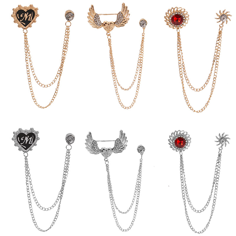 European and American cross-border angel wing brooch, retro court-style hollowed-out round collar pin, heart-shaped suit fixed full figure