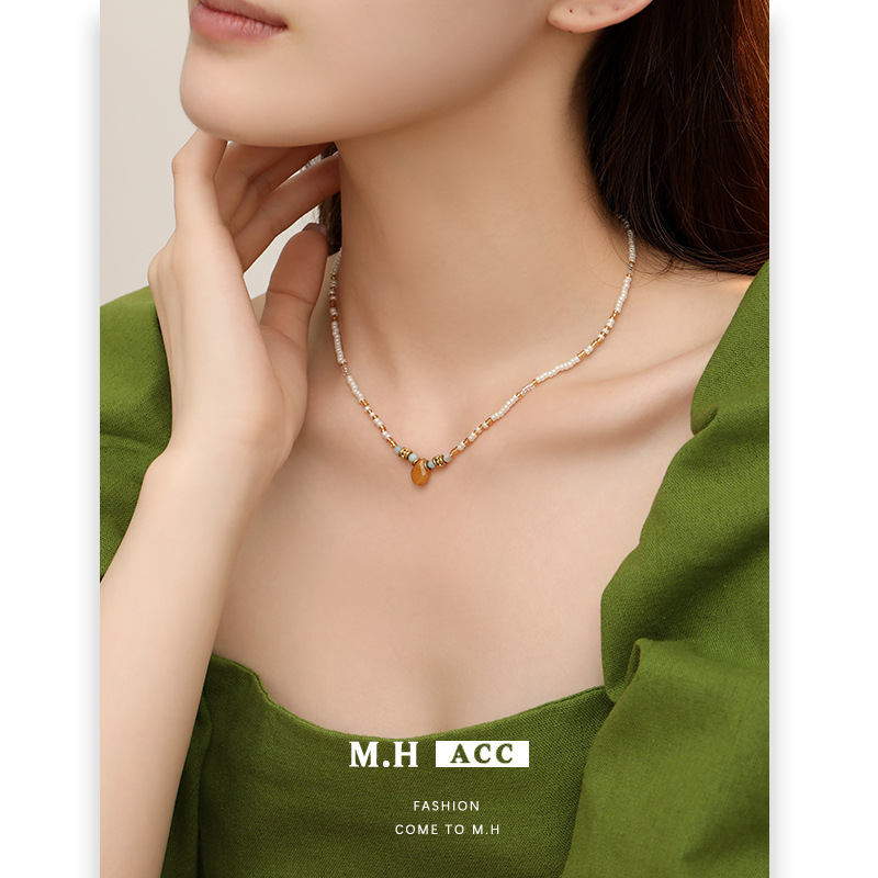 ins Fresh Huang Dongling Rice Bead Necklace Wholesale, niche design, sweet girl style collarbone chain, fashionable and trendy pendant Specification drawing