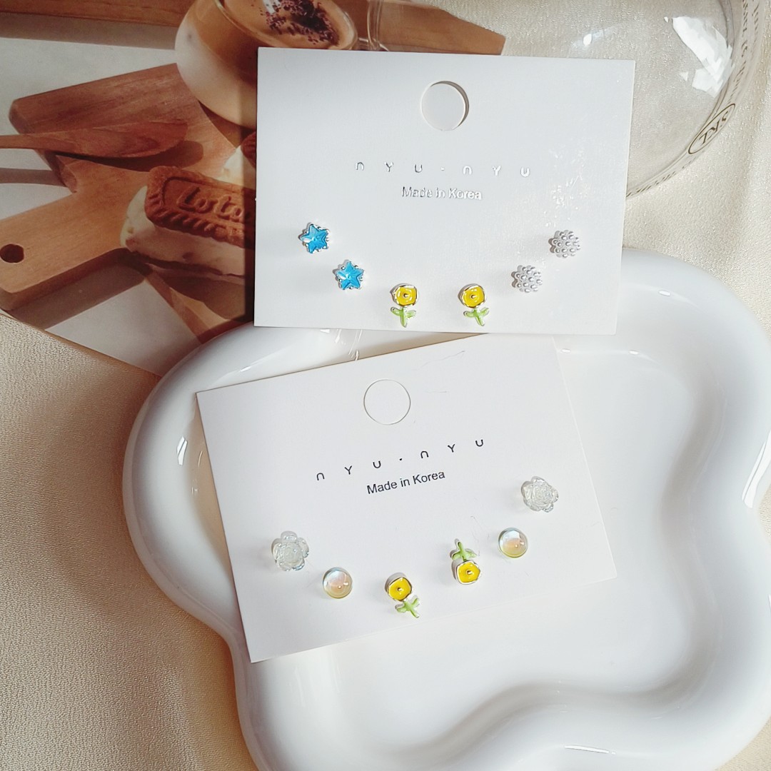 Spring fresh and versatile, small and exquisite set of ear studs, trendy and fashionable, niche design earrings for women on Instagram Specification drawing