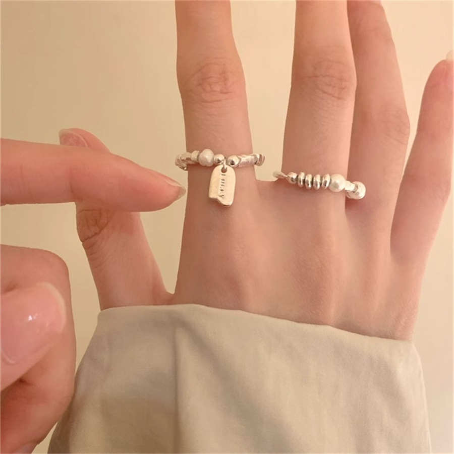 Silver pendant pearl ring, a niche design for women, fashionable and individual, versatile ring, a light luxury and high-end index finger ring full figure
