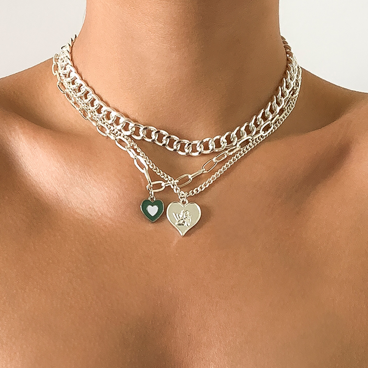 European and American cross-border jewelry, metal hollowed-out iron chain, oil-dripping heart necklace, retro embossed little angel simple necklace full figure