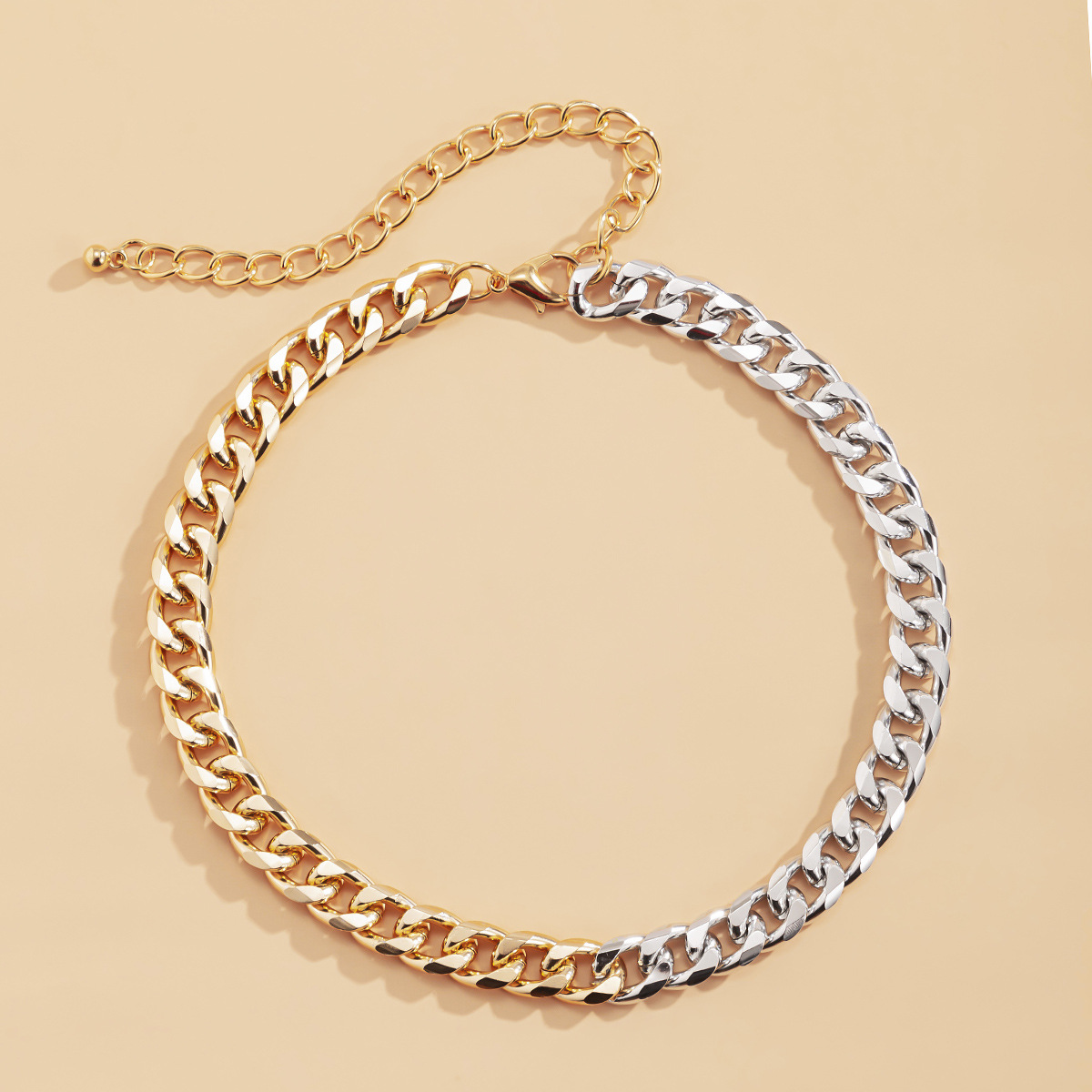 A simple geometric cross-chain necklace from Europe and America, a punk hip-hop trend single-layer mixed-color necklace for women Specification drawing
