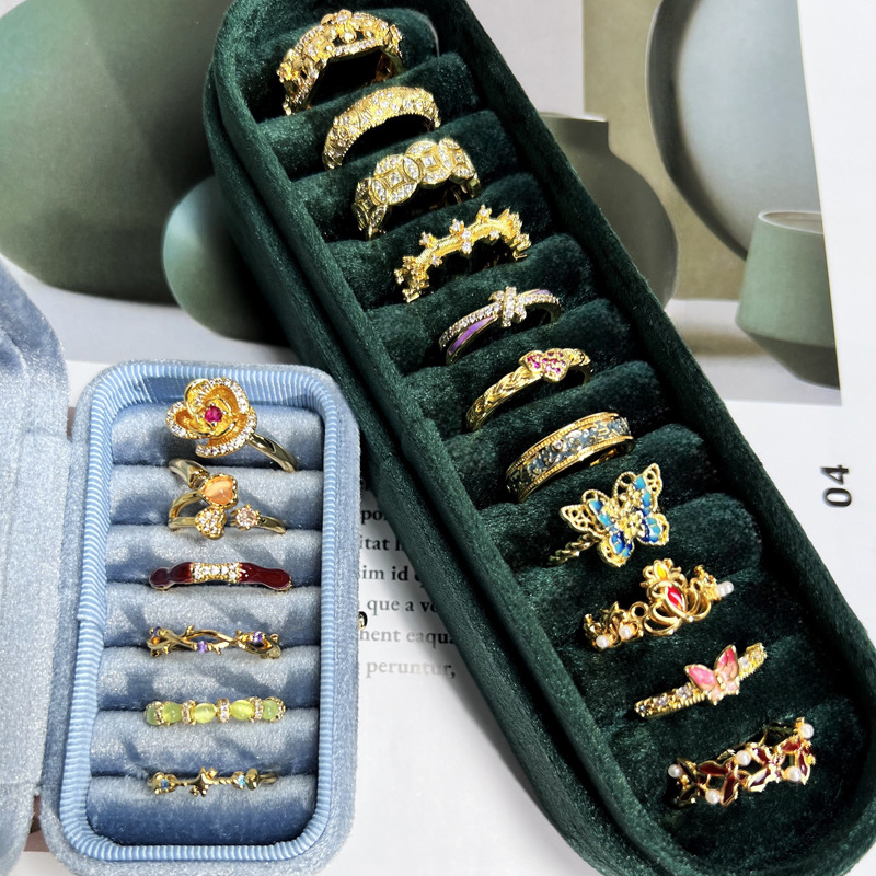 2025 New Chinese-style Internet celebrity retro brushed Fashion Exquisite Ring, Women's Gradient Gilt Enamel Butterfly Light Luxury ring full figure