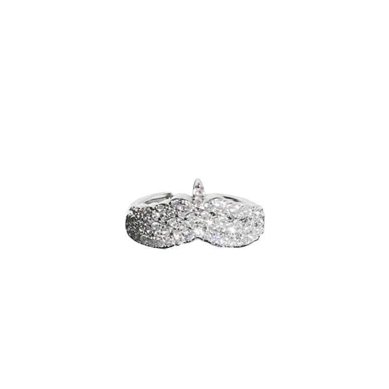 A light luxury and high-end style, a super dazzling crown with full diamonds, an open ring, a fashionable and exquisite layering ring for women, a versatile index finger ring trend Item Picture