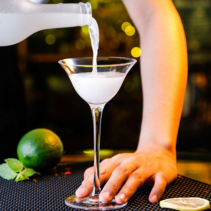 Japanese Martini cup, Kimura cocktail cup, creative and personalized tall glass, cocktail glass, bar champagne glass Specification drawing