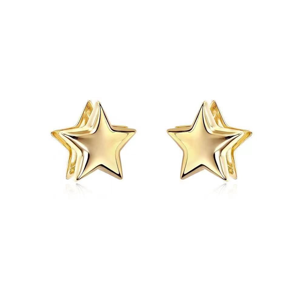 The simple metal five-pointed star earrings from Dongdaemun, South Korea, exude a feminine charm. These star earrings are versatile and unique Item Picture