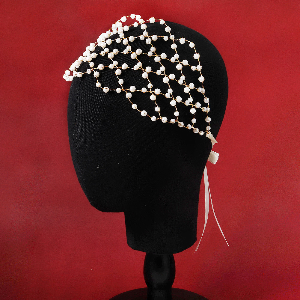 European and American bride accessories, handcrafted beaded pearl headbands, exotic style grid pressure headbands, wedding dress and evening gown headbands for women details Picture