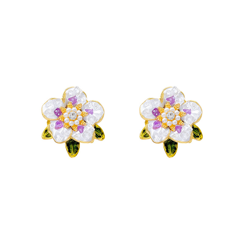Gradient purple crystal camellia stud earrings 2025 New style stylish earrings with a high-end feel, unique and niche earrings Item Picture