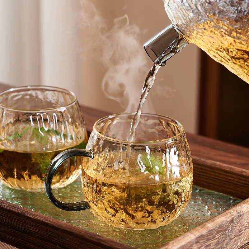 Cross-border glass cups, heat-resistant high borosilicate glass, hammer-textured beverage and drinking cups, household single cups with handles, round and fun glass Specification drawing