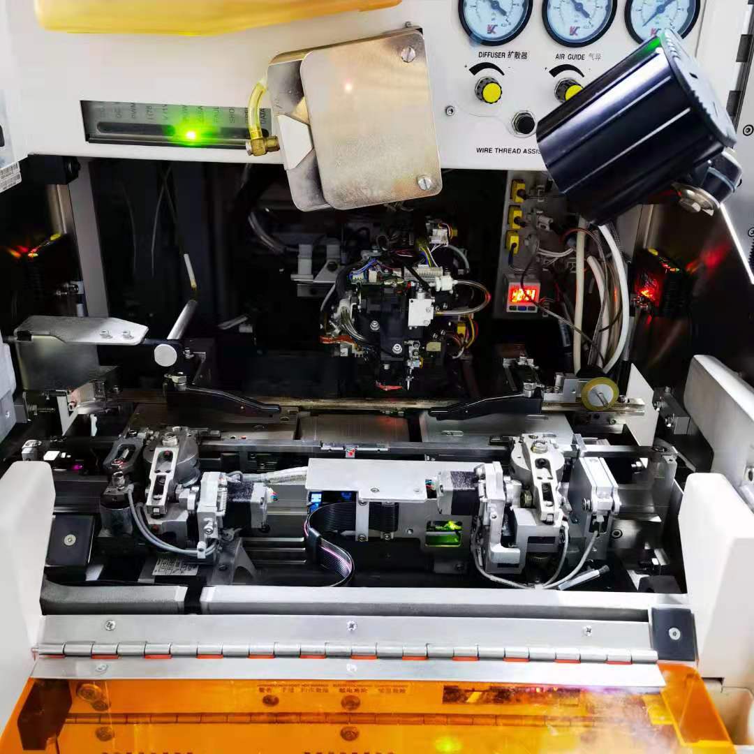 IConnPLUS dual-frequency dual-lens soldering machine for fully automatic wire bonding, KS wire bonding machine for semiconductor use details Picture