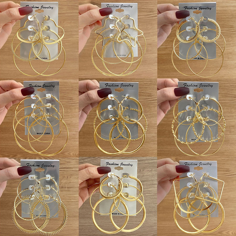 A 3-piece set of geometric round earrings, ear rings and earrings with a unique, exaggerated and high-end feel, which are popular cross-border products from Europe and America full figure