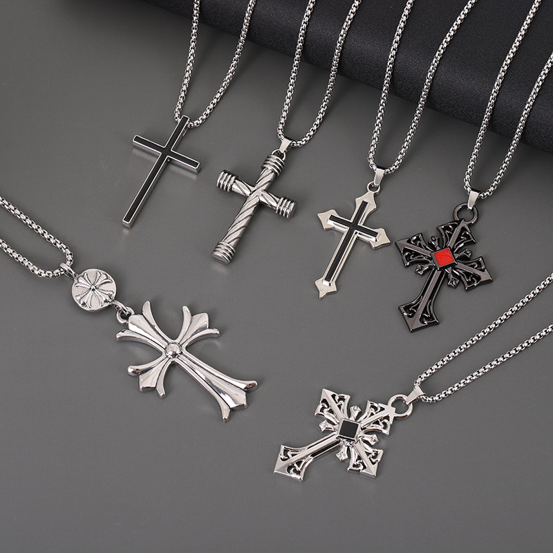 European and American cross-border trade titanium steel retro cross pendant, cool and individual hip-hop accessory necklace, collarbone chain accessory full figure