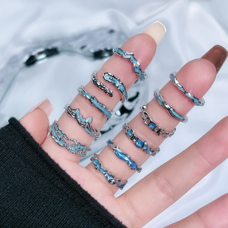 Simple and irregular texture drip glaze open ring, a niche design for women, with a unique, individualistic and high-end feel, fashionable index finger ring Application Scenario