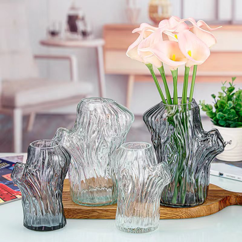 Creative shaped vases, living room and hotel decoration spare parts, irregular hydroponic flower vases, glass, simple and light luxury, ins full figure