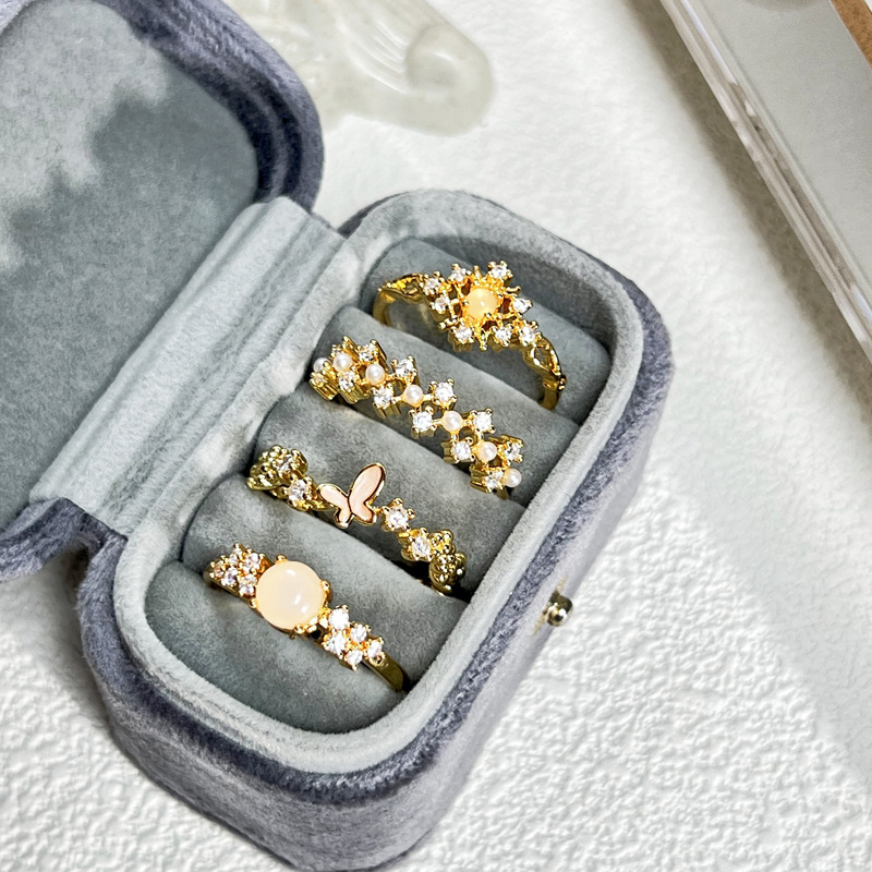 Korean-style niche design micro-inlaid hollowed-out butterfly elegant open ring for women on Instagram, cold style, sweet and cool personality ring details Picture
