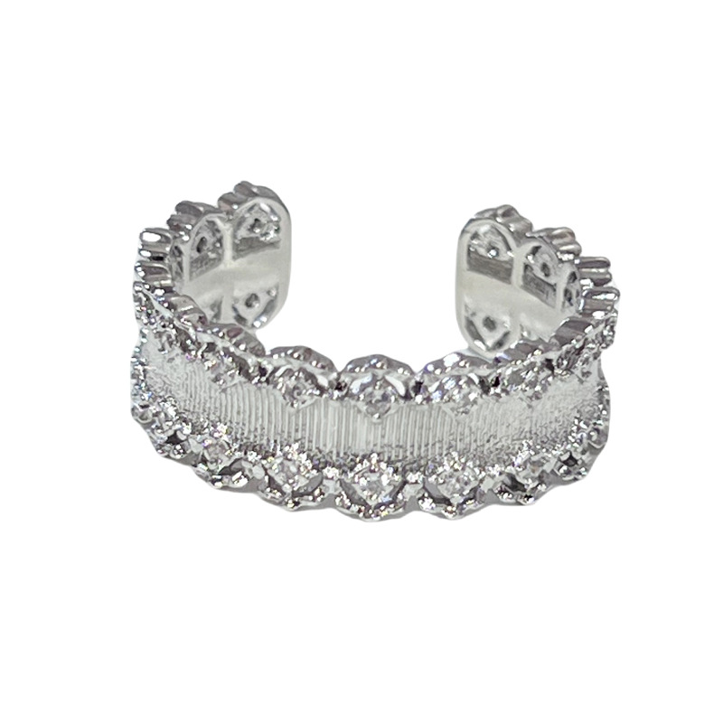 Retro court-style hollowed-out lace, brushed and diamond-encrusted ring, a versatile and gender-neutral couple's ring Item Picture