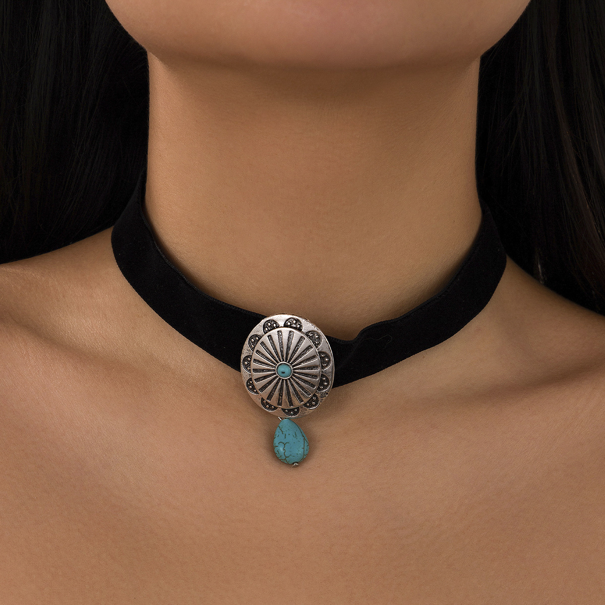 European and American cross-border jewelry, fashionable oval flocking fabric pattern collar, teardrop-shaped alloy turquoise necklace details Picture