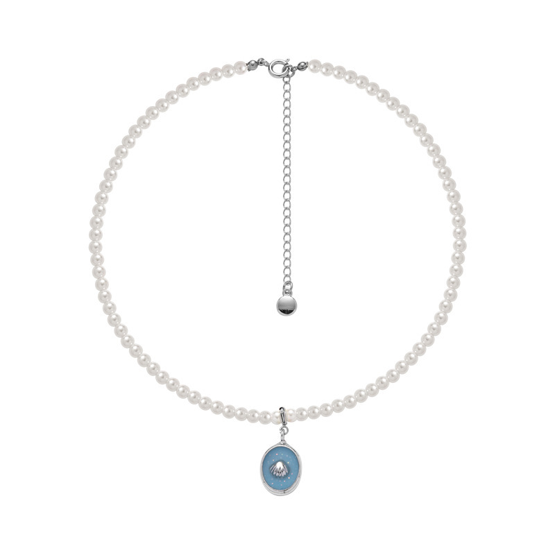 French shell pearl necklace for women, cross-border light luxury, exquisite and fashionable, Hepburn style collarbone chain, elegant and noble lady sweater chain Item Picture