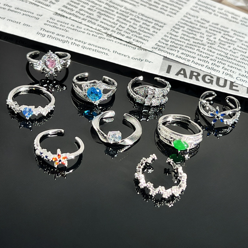 Snake-shaped zodiac year light luxury full diamond open ring, women's fashion, flower fashion, cold style, niche design index finger ring Specification drawing