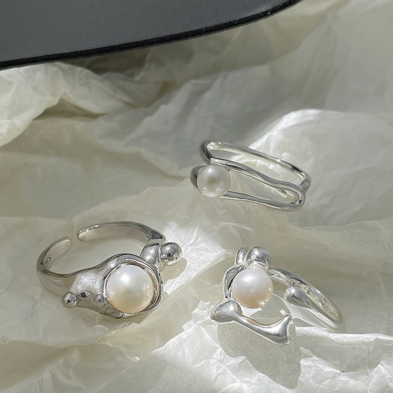Irregularly lined pearl ring ins2022 new niche design, high-end retro index finger ring details Picture