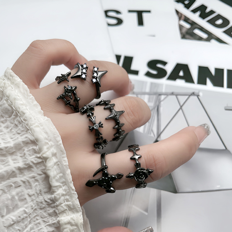 This is a unique, gender-neutral, versatile and fashionable couple ring with a dark punk style from Europe and America Application Scenario