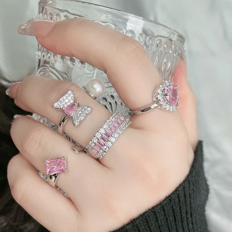 Light luxury, sweet and cool, spicy girl, high-end pink diamond heart-shaped opening ring, female butterfly, simple and elegant, niche and exquisite ring full figure