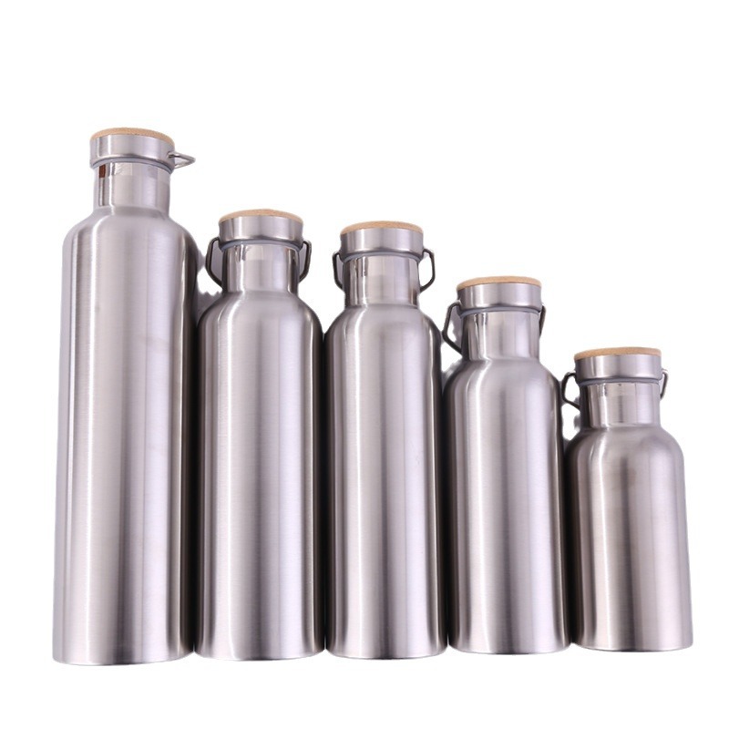 The new portable American-style large-mouth sports water bottle is selling well. It is a large-capacity all-steel lid insulated water bottle for keeping warm and cold while cycling Item Picture