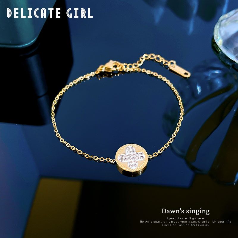 【 All-titanium Steel 】 Dongdaemun Personalized round four-leaf flower Full diamond chain bracelet Female Internet celebrity retro best friend full figure