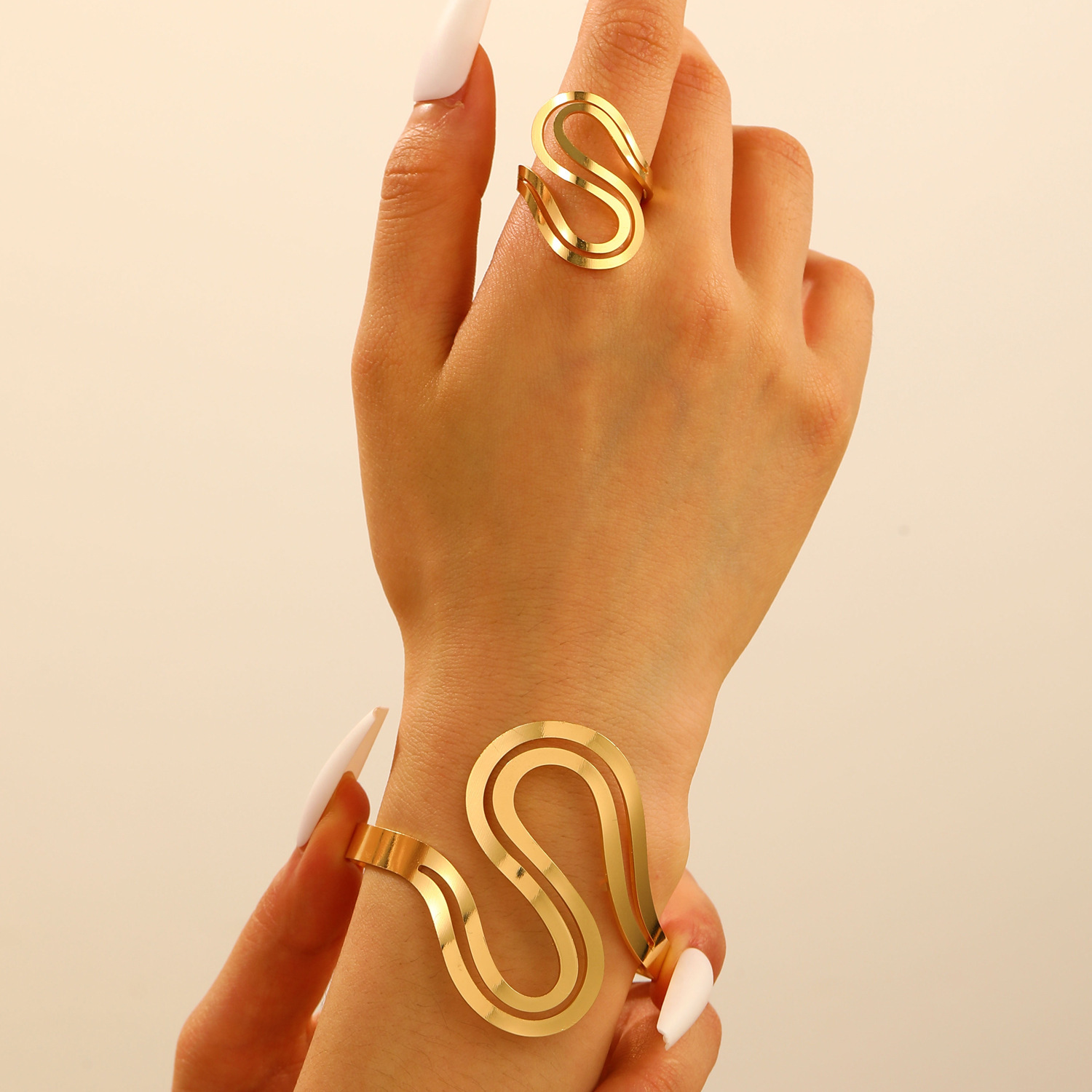 A two-piece set of European and American cross-border geometric opening leopard print bracelet and ring, exaggerated and personalized adjustable jewelry set for women Specification drawing