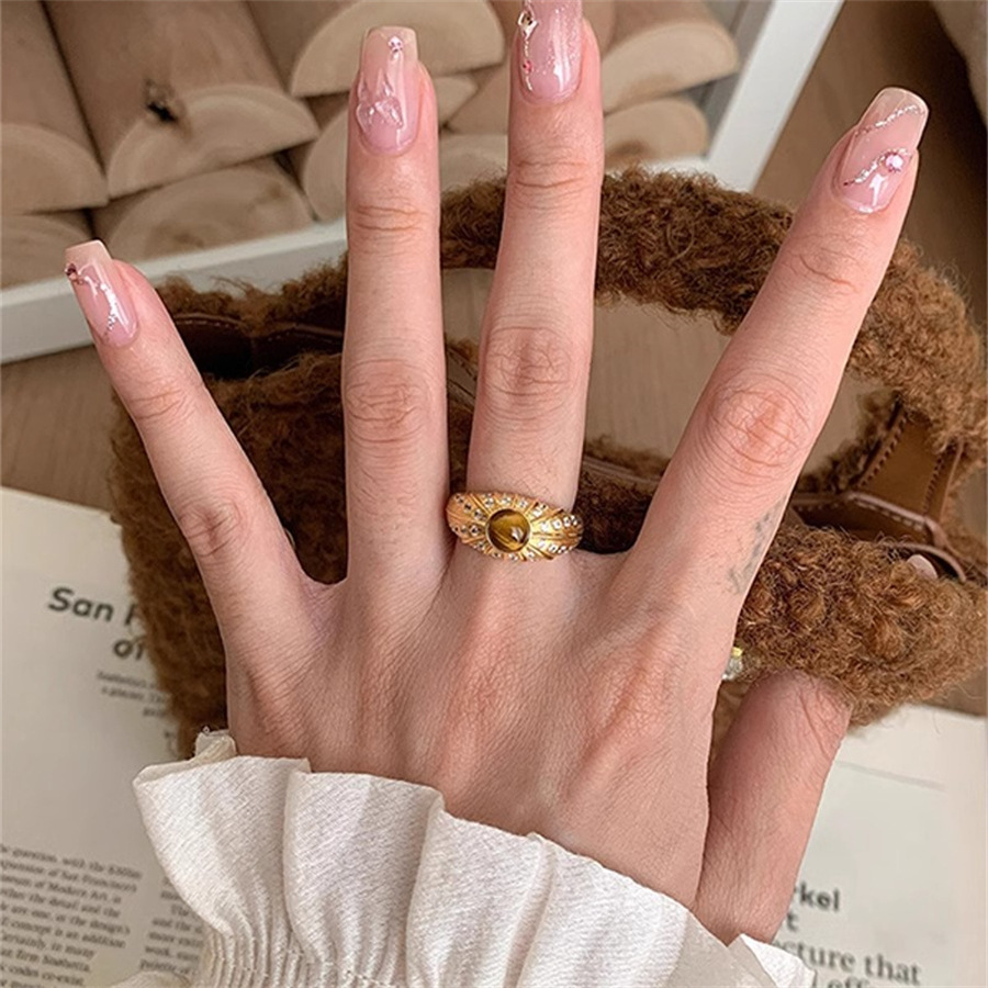 A vintage golden tiger's eye brushed ring for women, a slightly inlaid zircon index finger ring with a touch of light luxury and high-end charm Item Picture