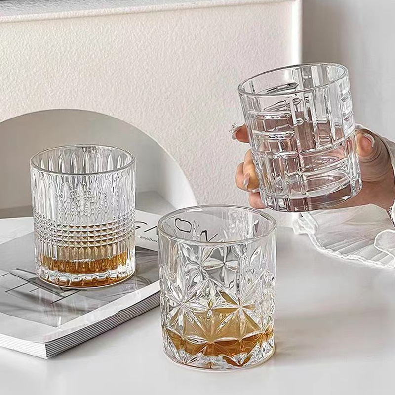 Glass engraved foreign wine glasses, high-end and light luxury crystal creative ins whisky glasses, beer ice hockey glasses, bar full figure