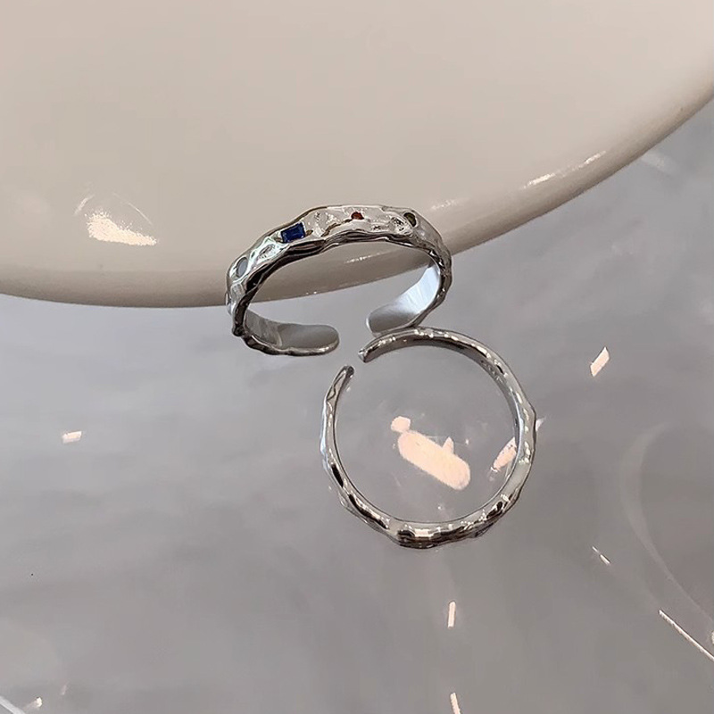 A niche design with zircon inlaid ring, a woman's exquisite stacked open-top ring, elegant, simple, fashionable and unique, sweet and cool ring Application Scenario
