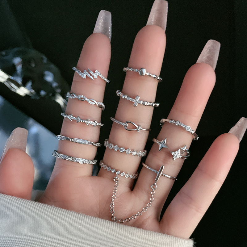A simple, new, fashionable and compact open-top ring for women with a cold personality, versatile and high-end feel, and a light luxury index finger ring that is niche details Picture