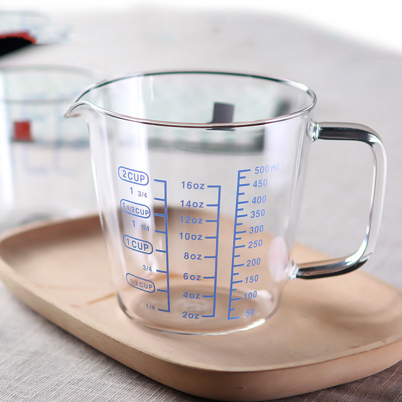 High borosilicate glass measuring cups with scales, children's milk cups, kitchen microwave water measuring cups, baking tool measuring cups Application Scenario