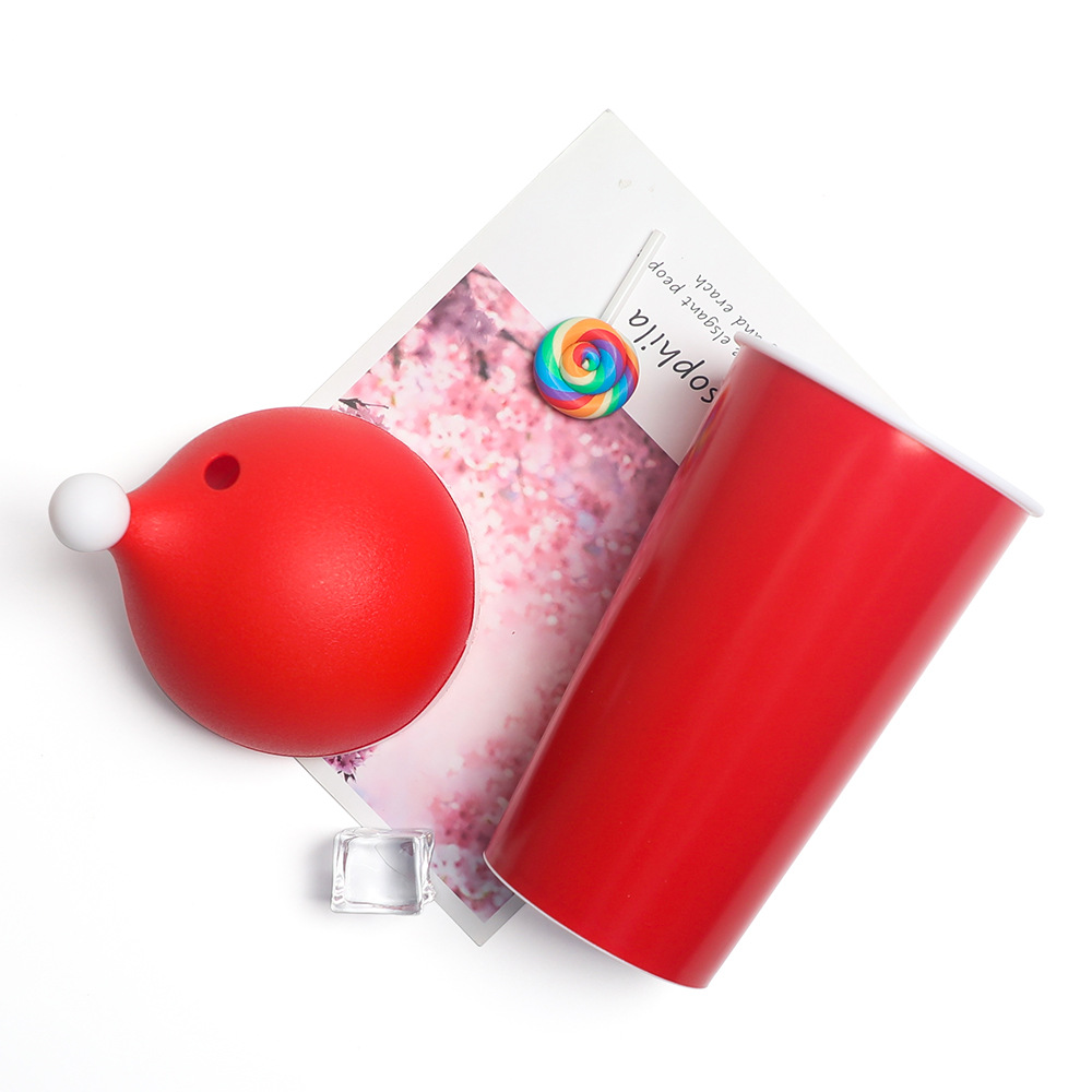 Factory direct sales of pp single-layer Christmas arch lid plastic cups, creative large-capacity Christmas hat lid straw cups Application Scenario