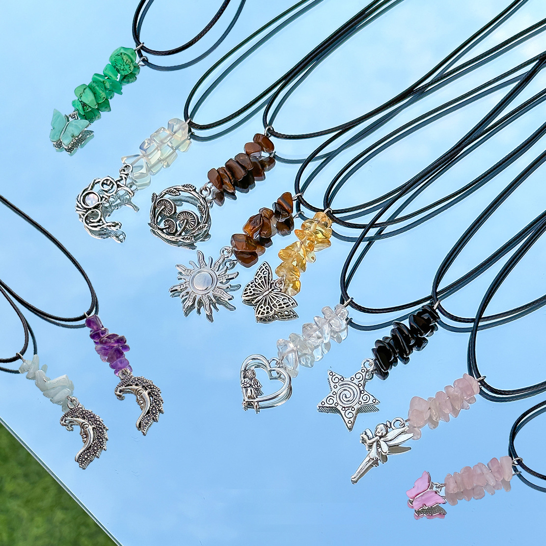 European and American cross-border jewelry: simple wax thread turquoise beaded necklaces, sweet and cool necklaces, gravel choker ladies' necklaces full figure