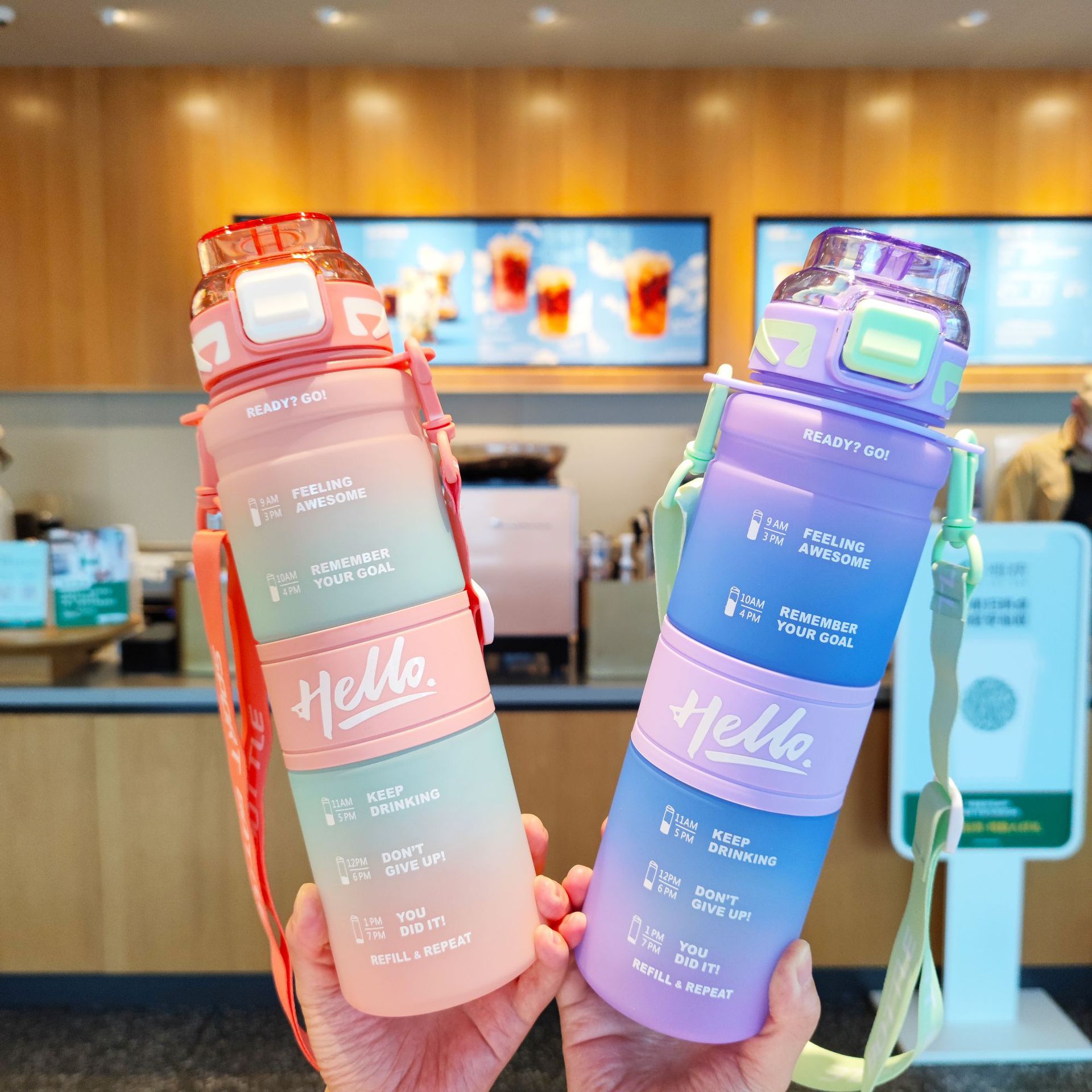 Wholesale 1000ml high appearance level straw cup, plastic water cup, portable shoulder strap straw water bottle, student gradient color water bottle Application Scenario