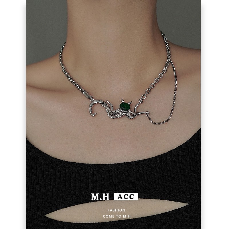 Scorpion necklace, original design for women, exquisite cross-border Instagram European and American sweater chain, unique and versatile, cold style collarbone chain details Picture