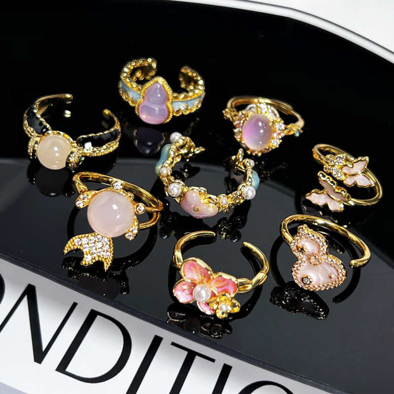 A high-end, light luxury, new Chinese-style chalcedony retro ring with a feminine gourd charm and a delicate, cold style, a niche ring Specification drawing