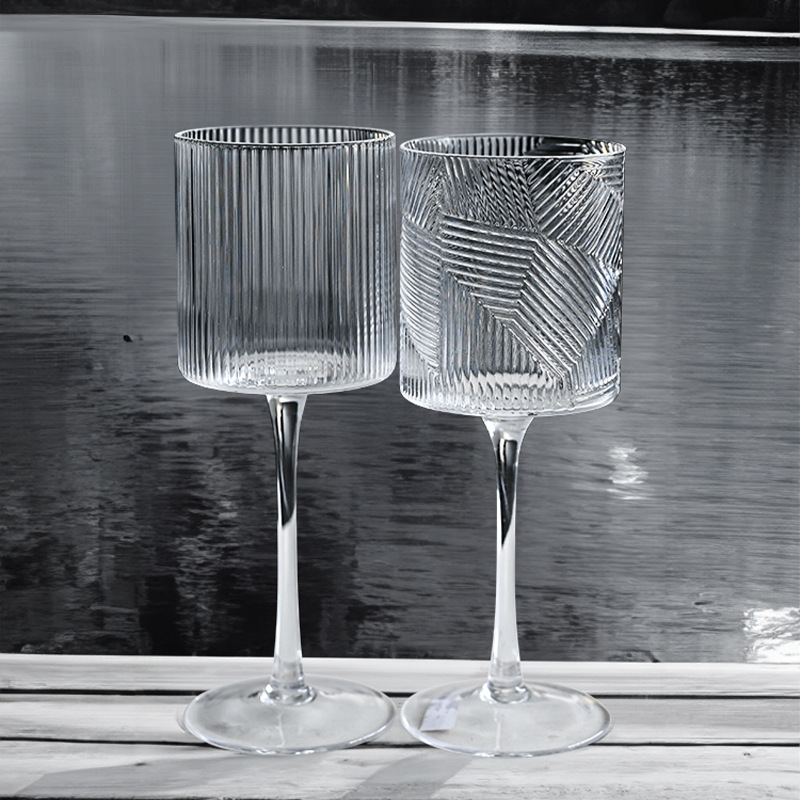 American tree-leaf-patterned red wine glasses, distinctive vertical striped highball glasses, straight wide-mouthed wide-mouthed wine glasses, cross-border wholesale full figure