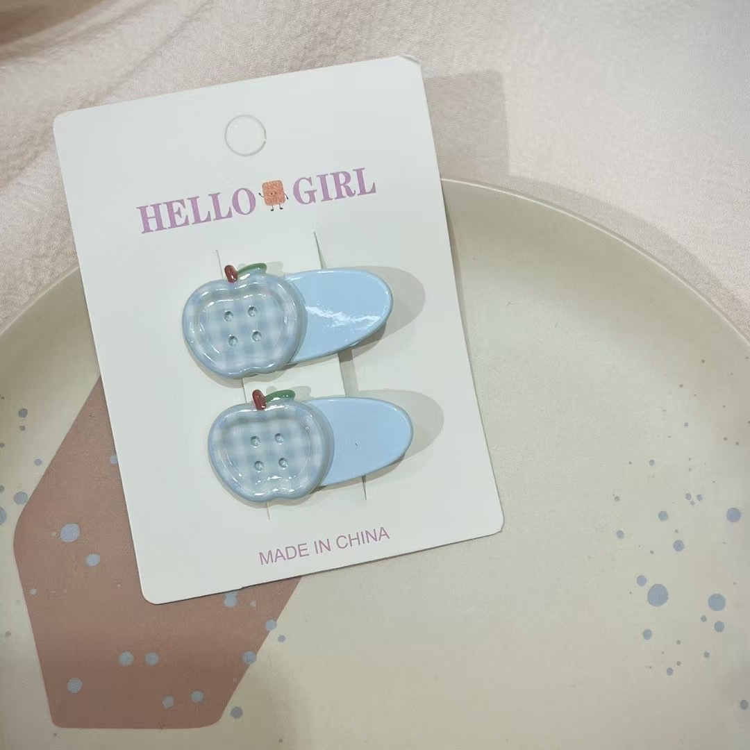 New early spring hair clips with checkered buttons, apple duckbill clips, sweet and cute girl's broken hair bangs clips, and edge clips Application Scenario