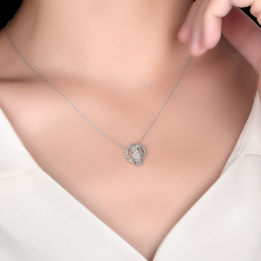 Wholesale titanium steel Roman double ring couple necklaces with a light luxury, niche, high-end and trendy look, versatile for women's commuting pendants Application Scenario
