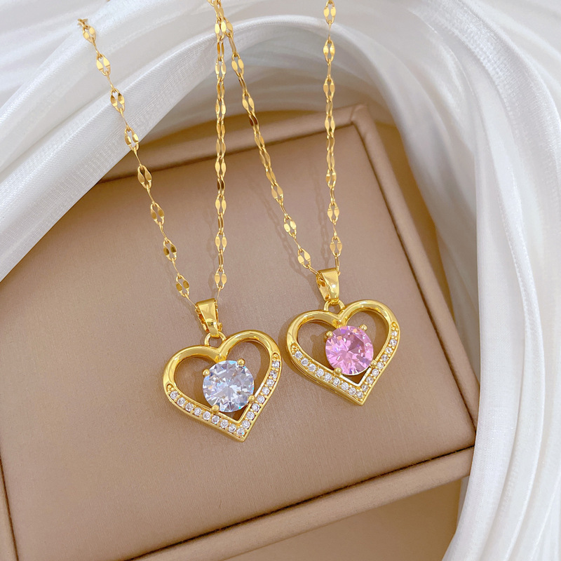 【 Titanium Steel 】 Personalized, stylish and simple birthday gift, ins heart-shaped collarbone micro-inlay necklace, Korean-style necklace full figure