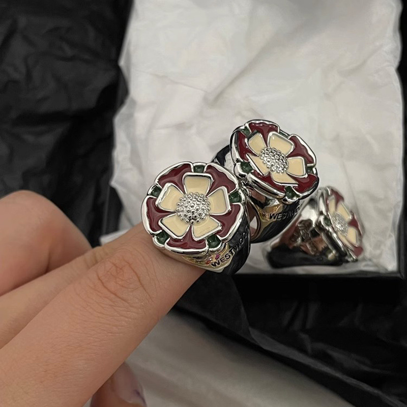 A niche sweet and cool three-dimensional flower opening ring for women, a retro European and American drip glaze Western-style empress Dowice-style personalized index finger ring, trendy full figure