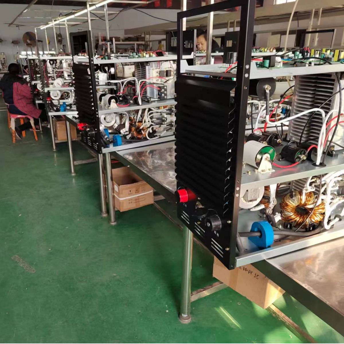 The inverter arc type stud welding machine of Saiwei RSN-2000/2500 stud welding machine can extend the wire welding firmly full figure