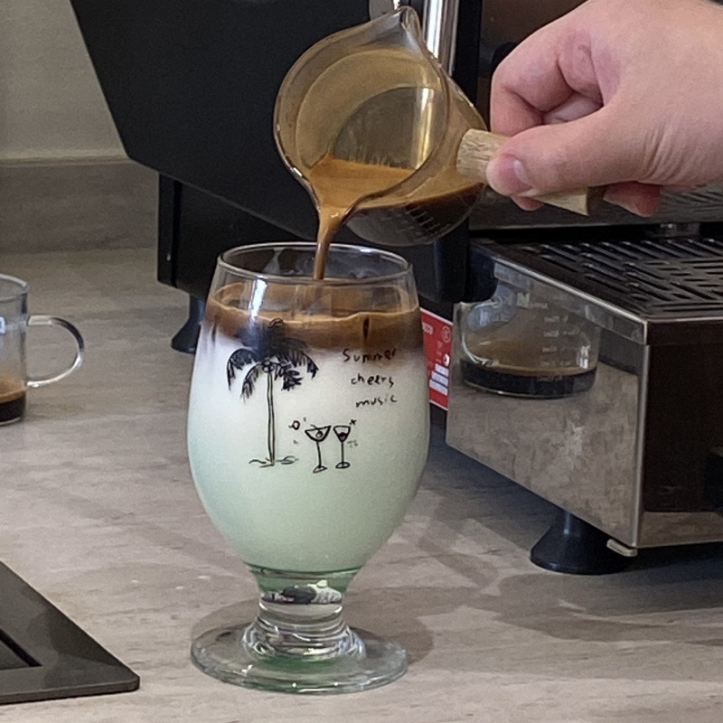 ins Summer hand-painted refreshing coconut tree retro tall glass, large capacity simple graffiti juice cup, milk cup, water cup Item Picture