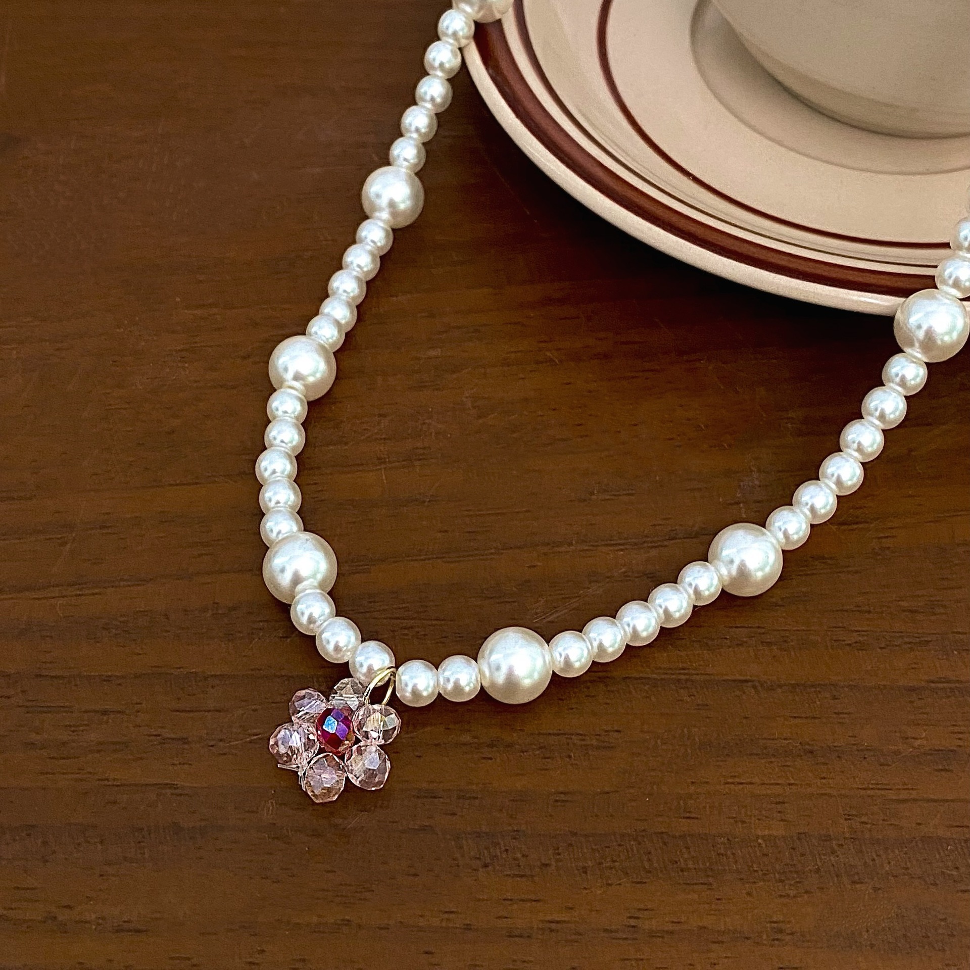 French crystal flower pearl necklace for women, 2023 new style versatile collarbone chain, niche accessory necklace Specification drawing